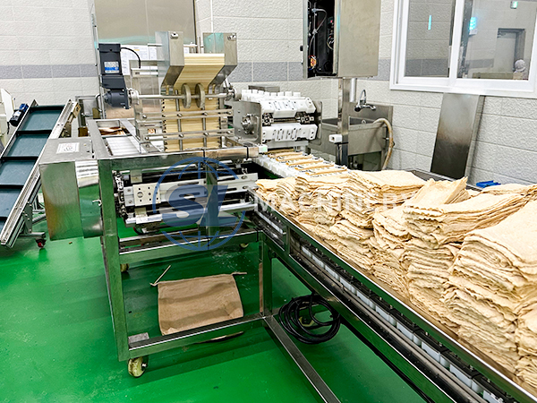 Kebab skewer machine for shrimp, meat, fish cake and vegetables